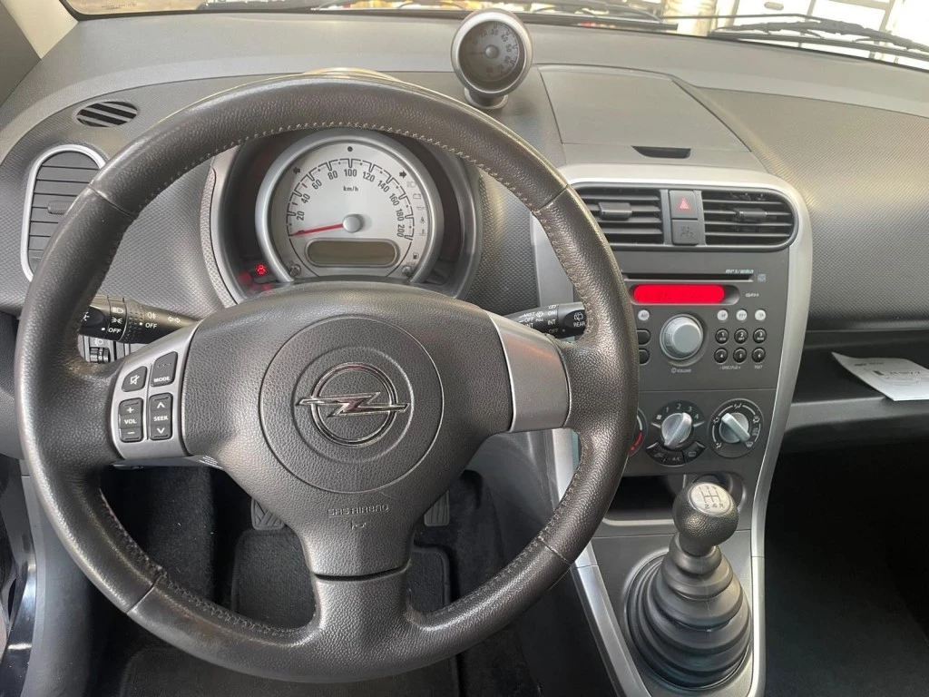 Hoofdafbeelding Opel Agila