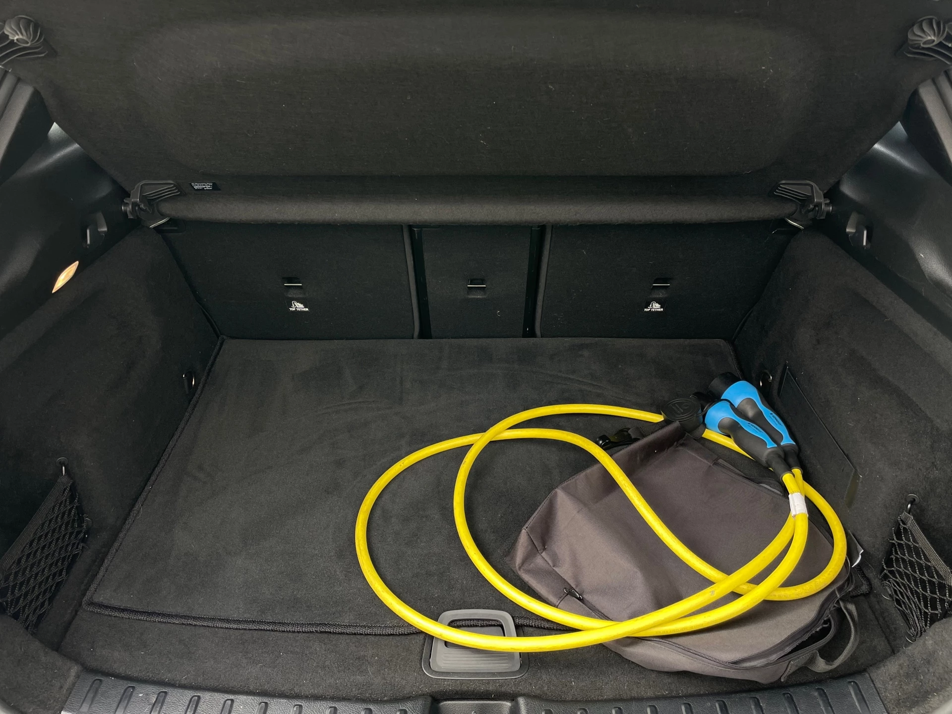 Hoofdafbeelding Mercedes-Benz EQA