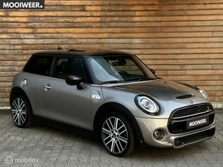 Hoofdafbeelding MINI Cooper S Mini 2.0 Cooper S Chili | Pano | Leder | Yours | CarPlay