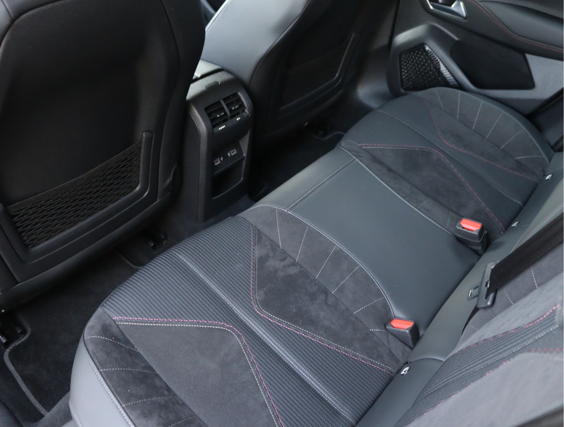 Hoofdafbeelding DS DS 4