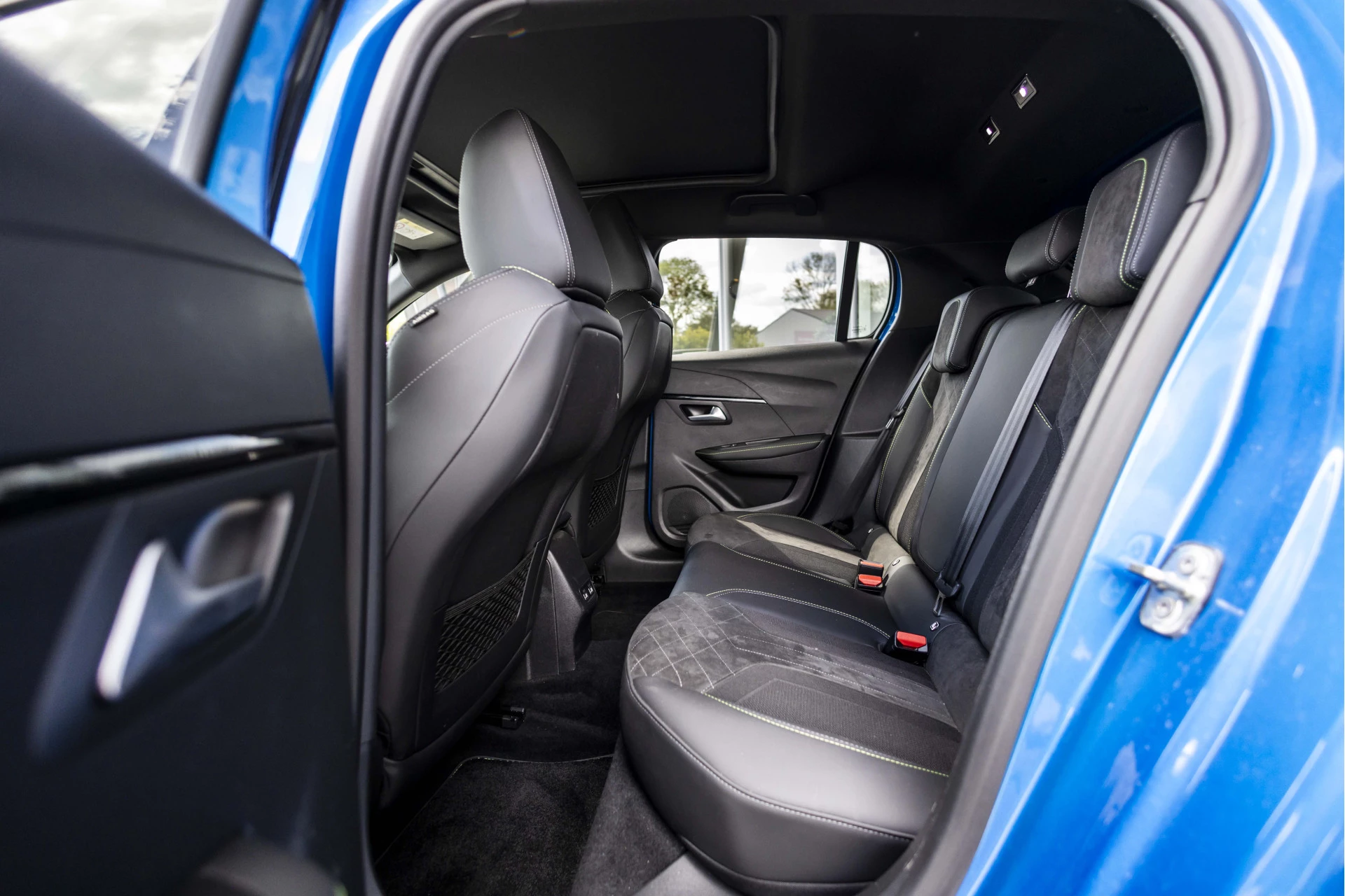 Hoofdafbeelding Peugeot e-208