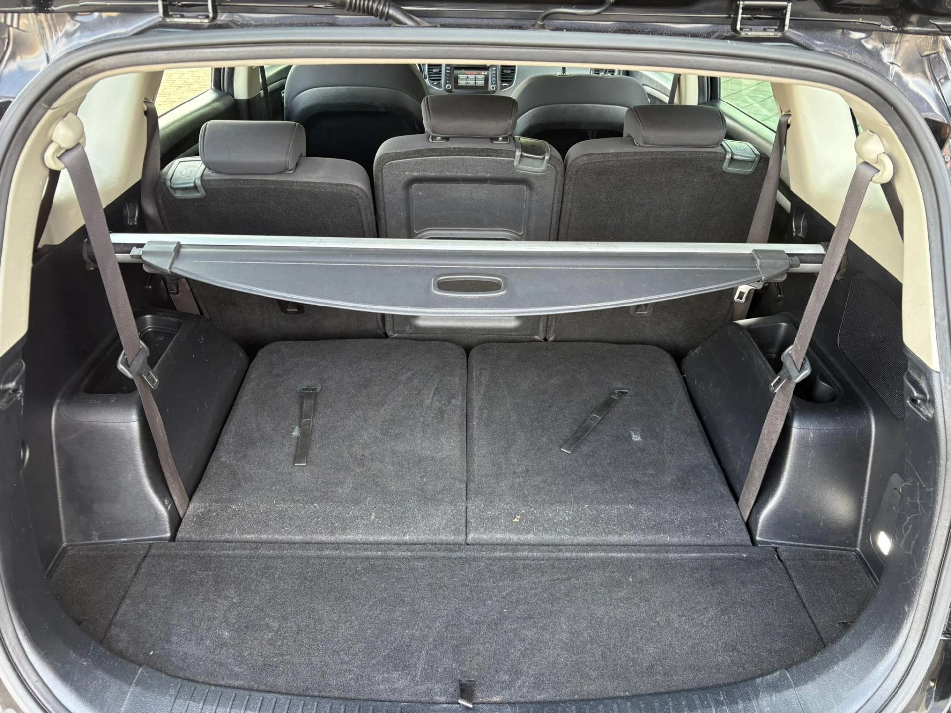 Hoofdafbeelding Kia Carens