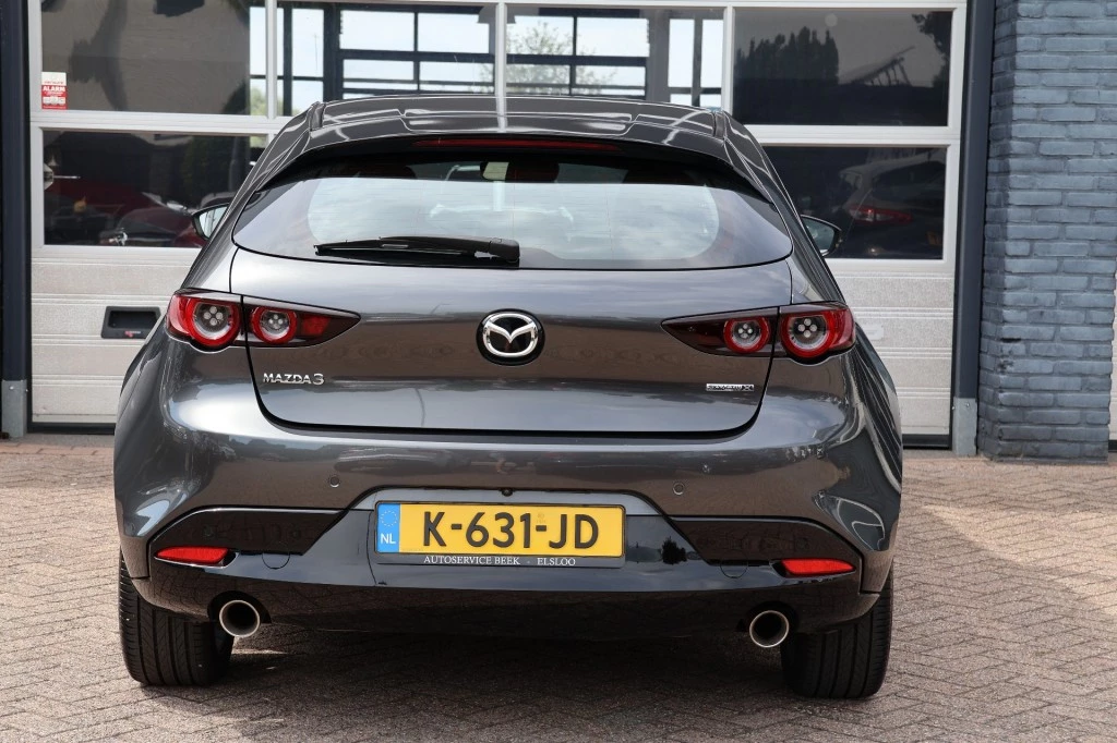 Hoofdafbeelding Mazda 3