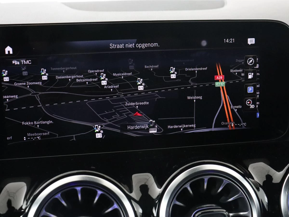 Hoofdafbeelding Mercedes-Benz EQA