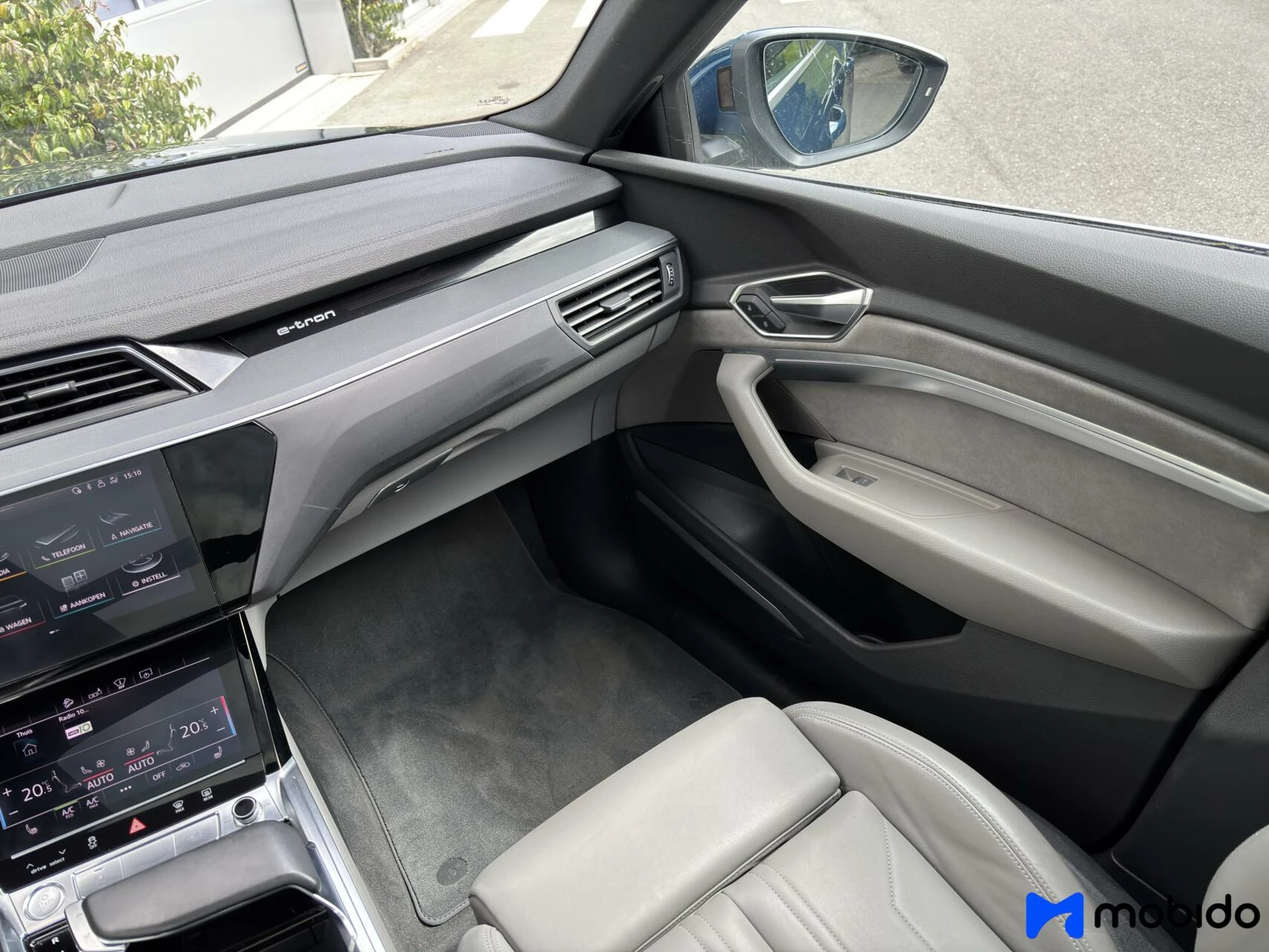 Hoofdafbeelding Audi e-tron