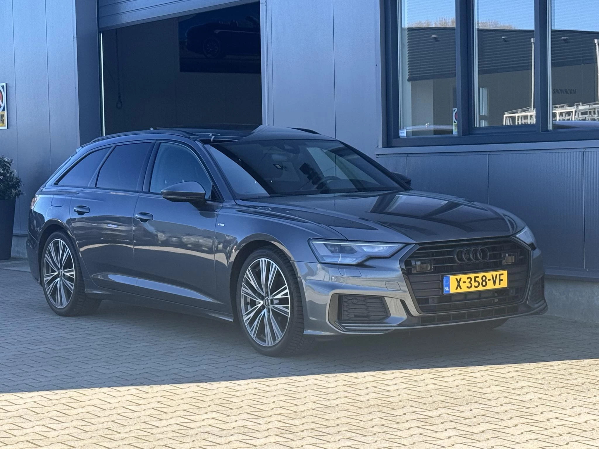 Hoofdafbeelding Audi A6