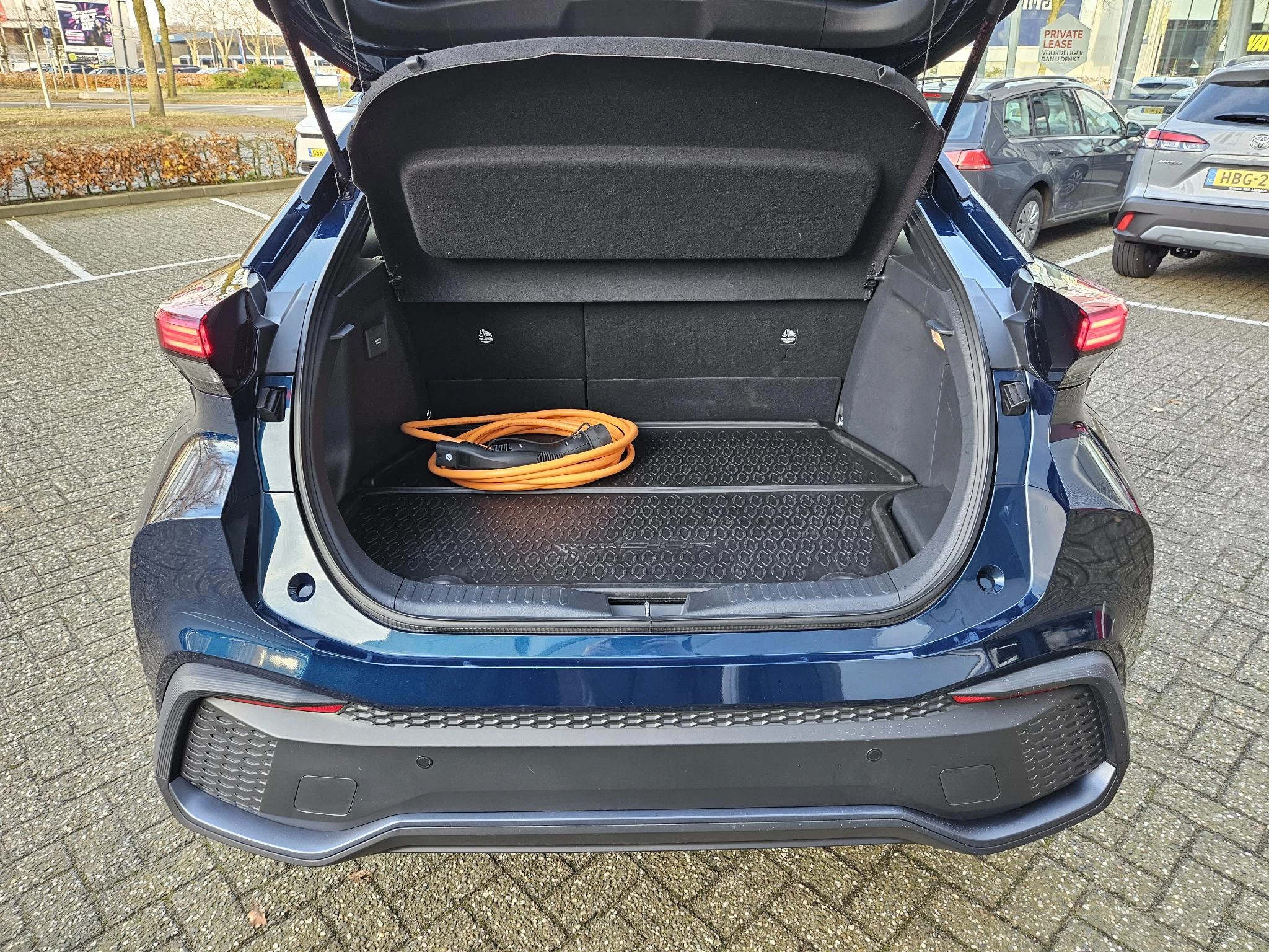 Hoofdafbeelding Toyota C-HR