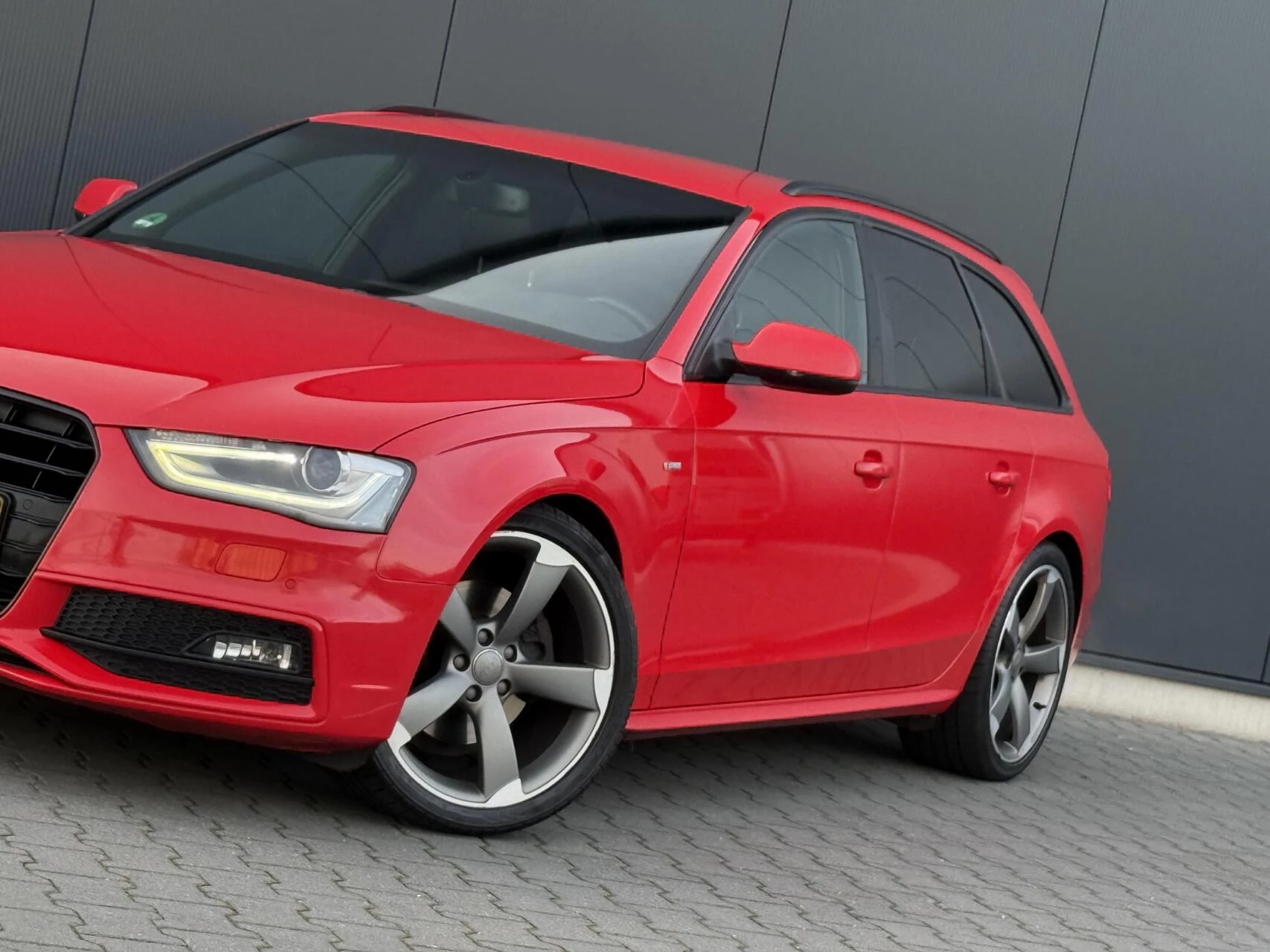 Hoofdafbeelding Audi A4