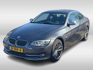 BMW 3 Serie Coupé 320i Corporate Lease Mineralgrey Ed. / Leder / Navigatie / 18'' / Parkeerhulp achter / Sportstoelen / Stoelverwarming / Cruise Control / Audio Premium