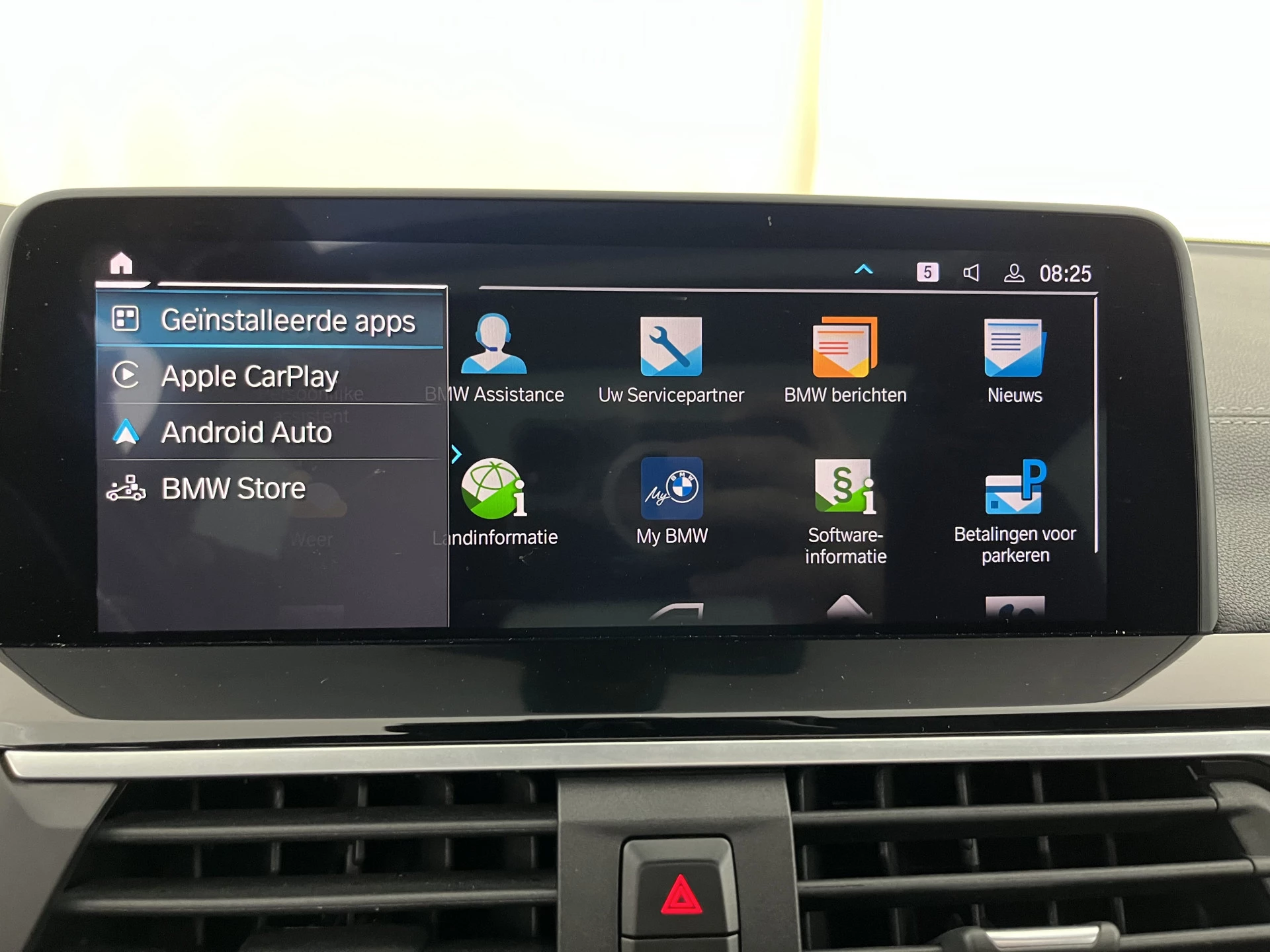 Hoofdafbeelding BMW iX3