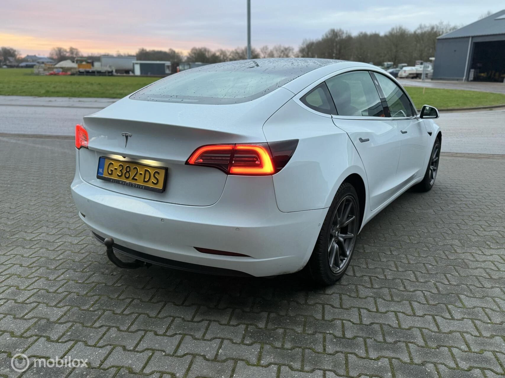 Hoofdafbeelding Tesla Model 3