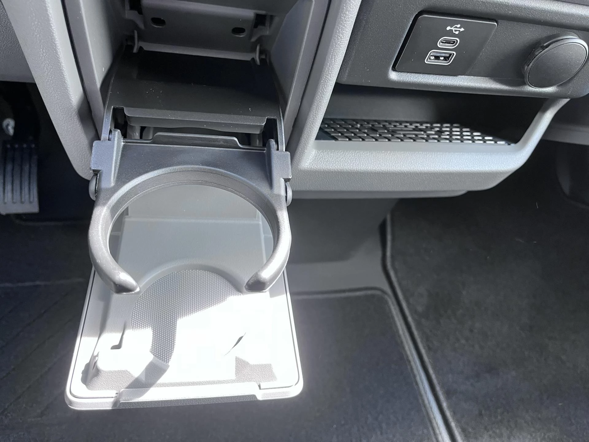 Hoofdafbeelding Volkswagen T7 170 pk Automaat , 18" LMV LED PDC v+a 13"Radiosysteem, alarm