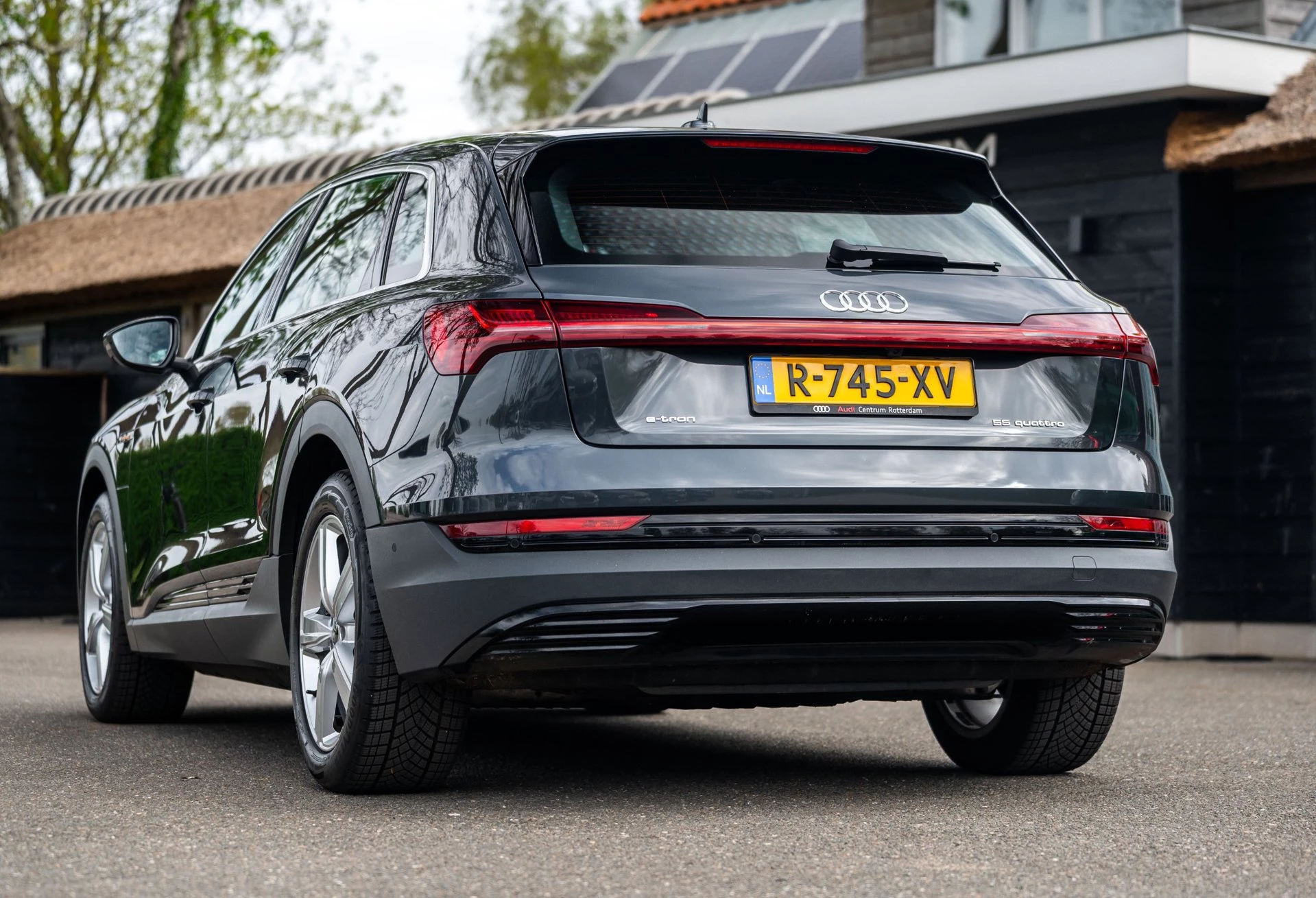 Hoofdafbeelding Audi e-tron