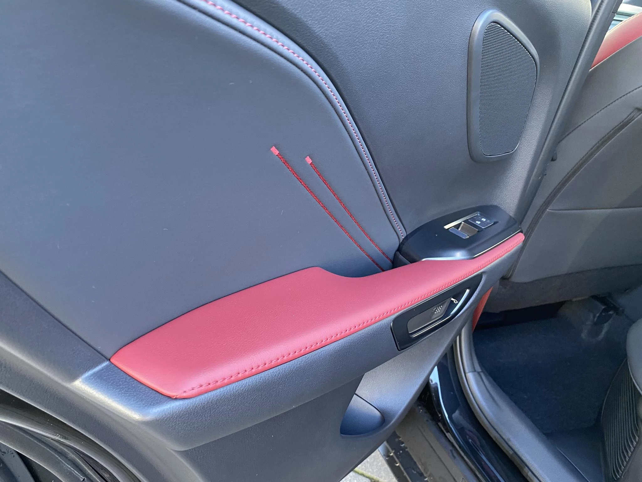 Hoofdafbeelding Lexus LBX