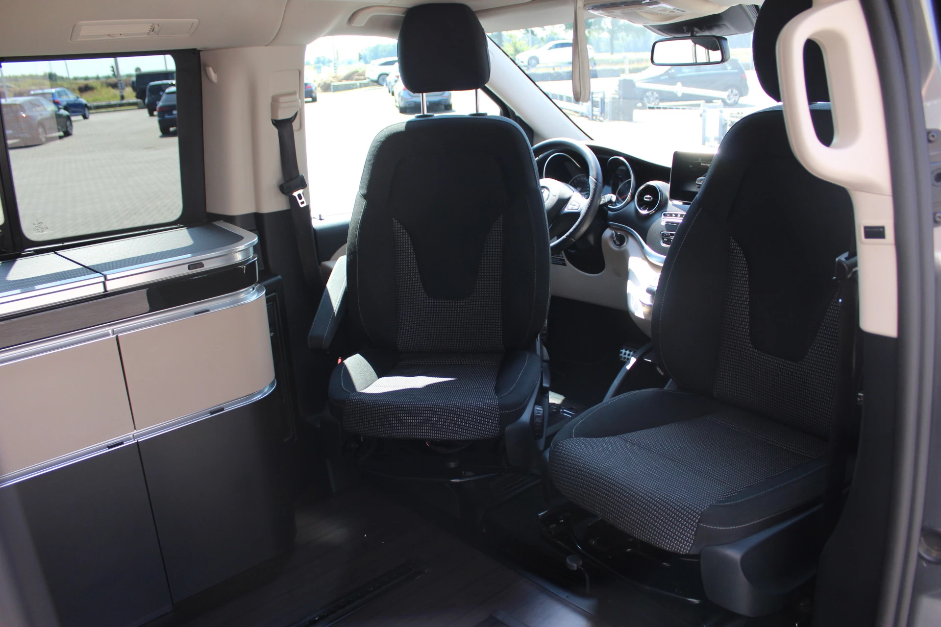 Hoofdafbeelding Mercedes-Benz Marco Polo