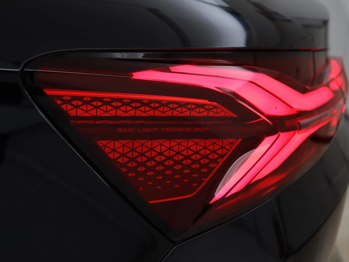 Hoofdafbeelding MG Marvel R