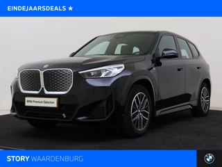 BMW iX1 xDrive30 M Sport / Sportstoelen / Achteruitrijcamera / M Adaptief onderstel / Harman-Kardon / Stoelverwarming