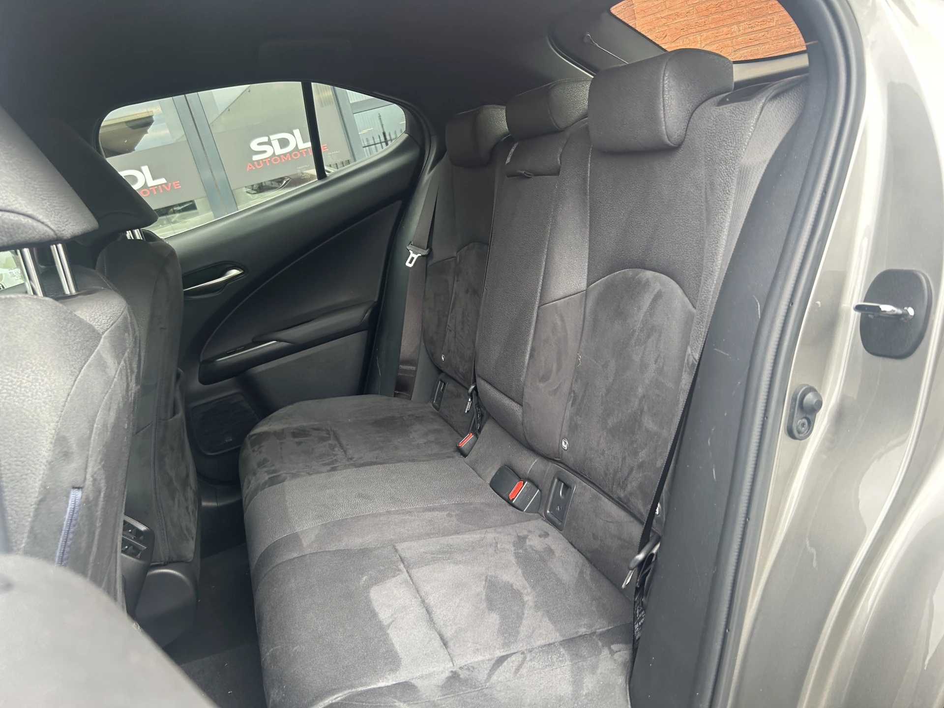 Hoofdafbeelding Lexus UX