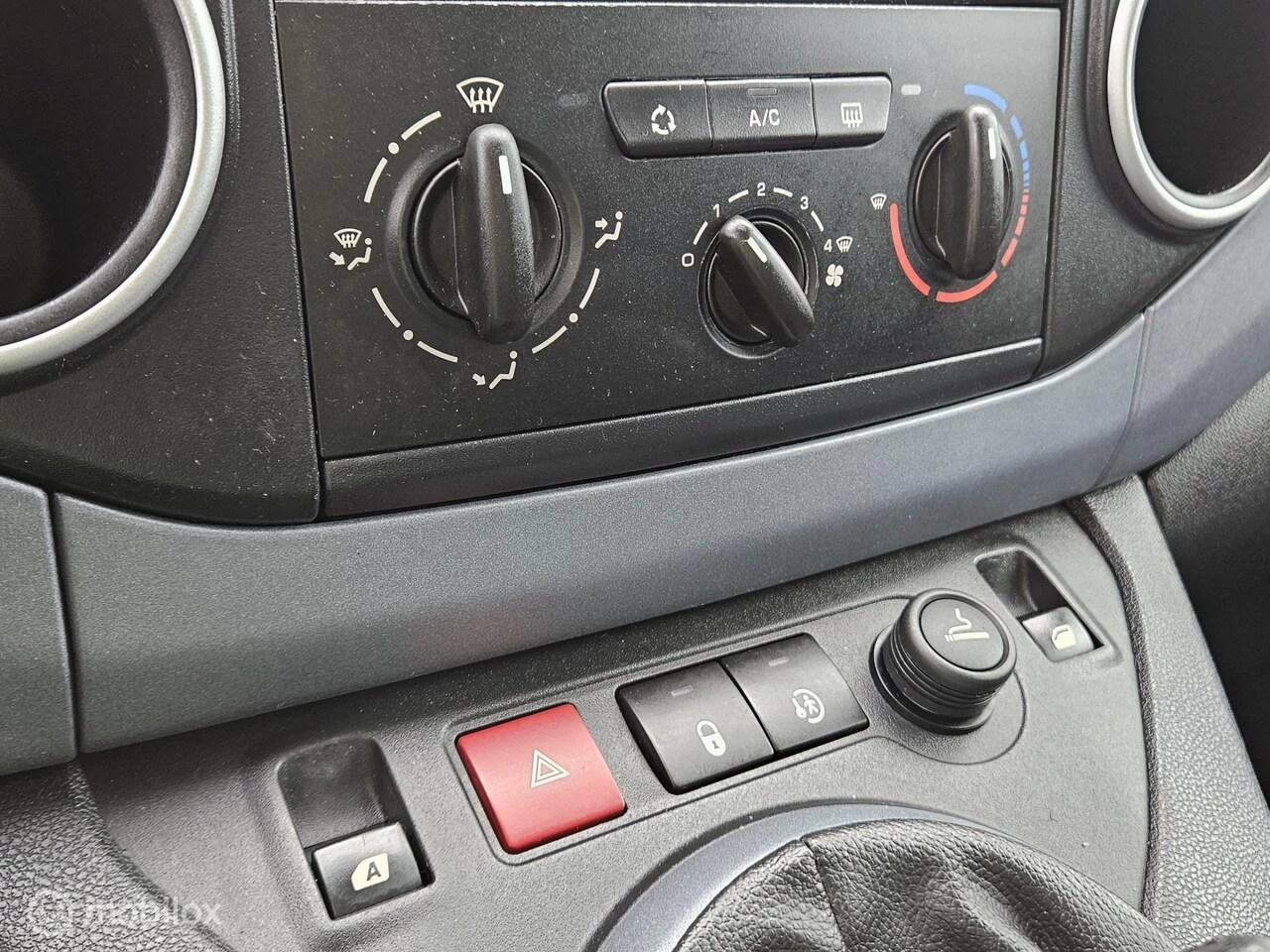 Hoofdafbeelding Peugeot Partner