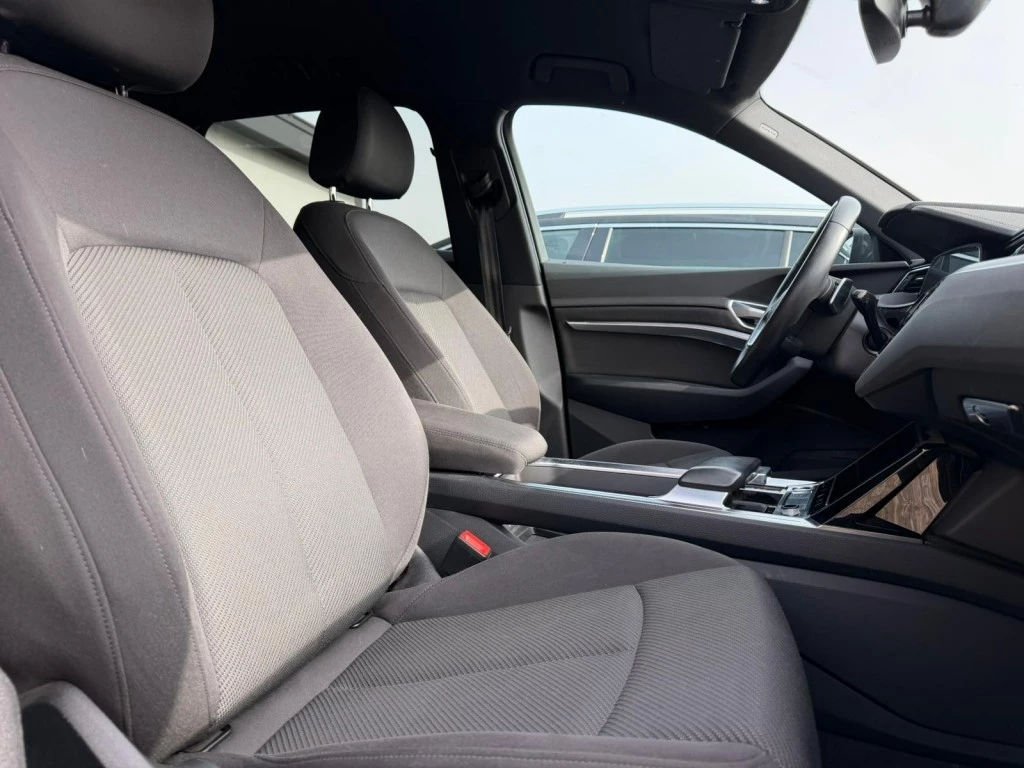 Hoofdafbeelding Audi e-tron