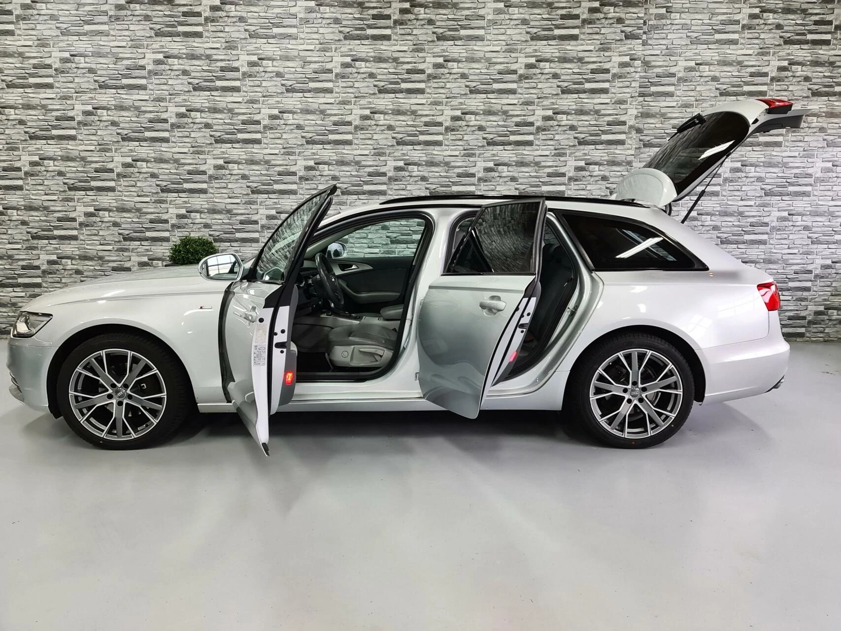 Hoofdafbeelding Audi A6