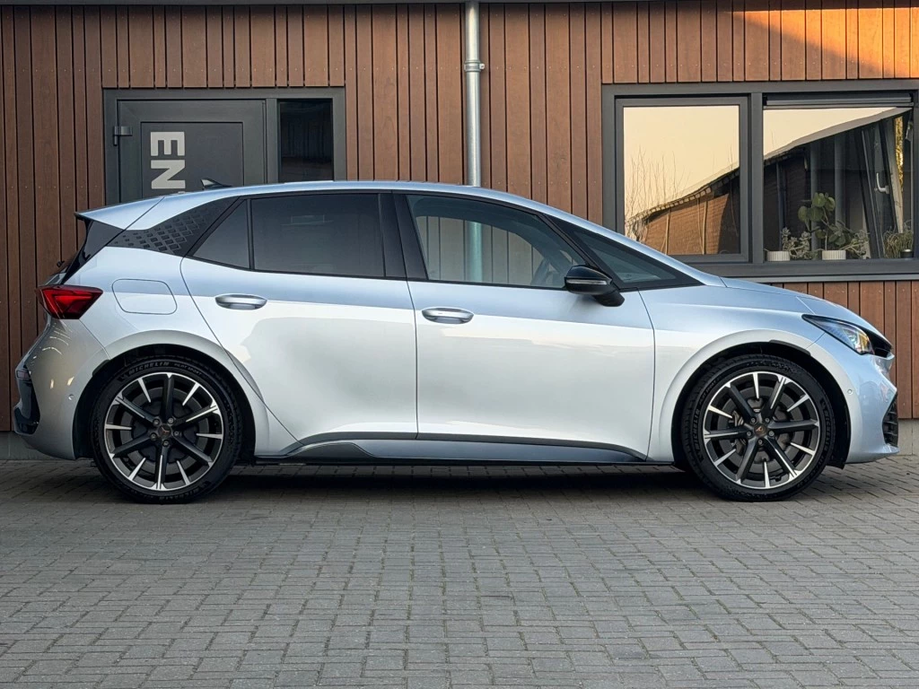 Hoofdafbeelding CUPRA Born