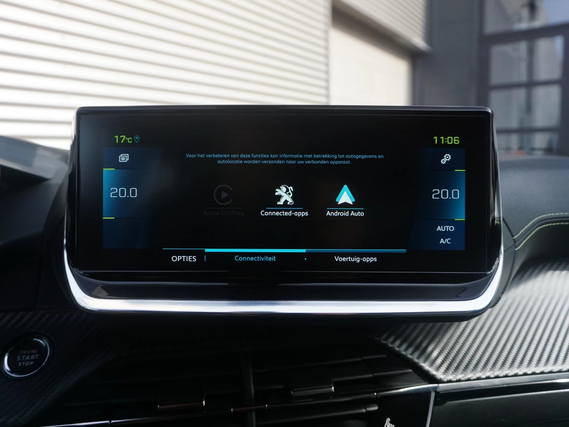 Hoofdafbeelding Peugeot e-2008