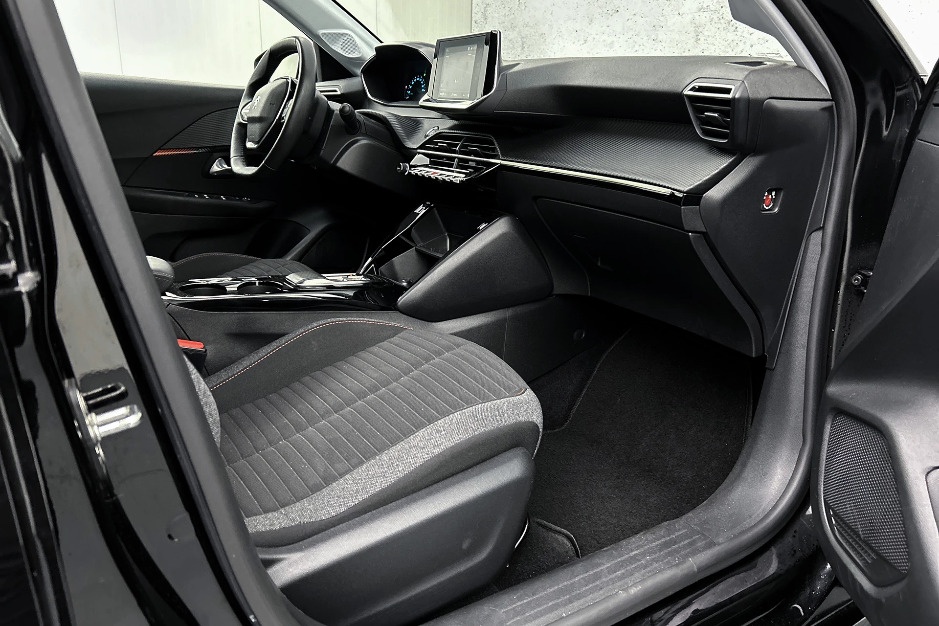 Hoofdafbeelding Peugeot e-208