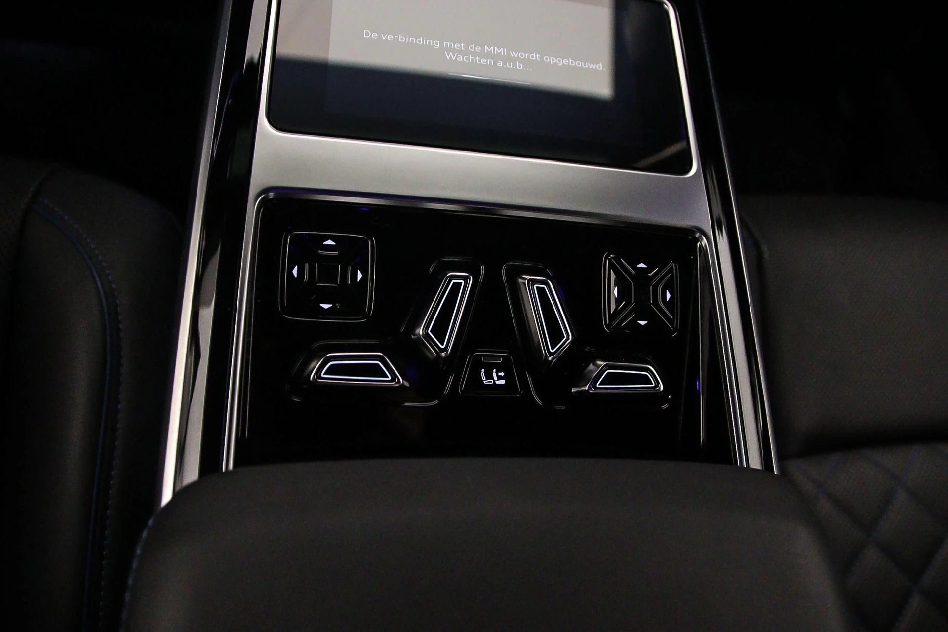 Hoofdafbeelding Audi A8