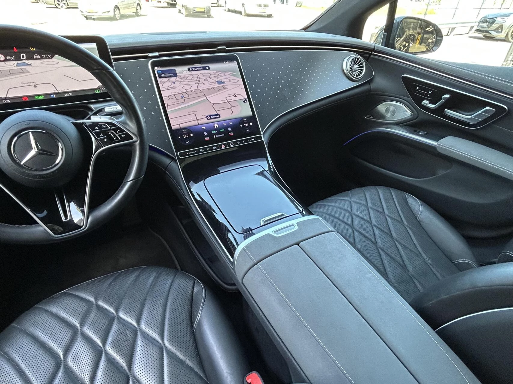 Hoofdafbeelding Mercedes-Benz EQS