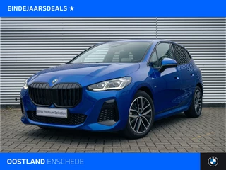 BMW 2 Serie Active Tourer 220i M Sport Automaat / Panoramadak / Sportstoelen / Adaptieve LED / M Adaptief onderstel / Comfort Access / Parking Assistant Plus