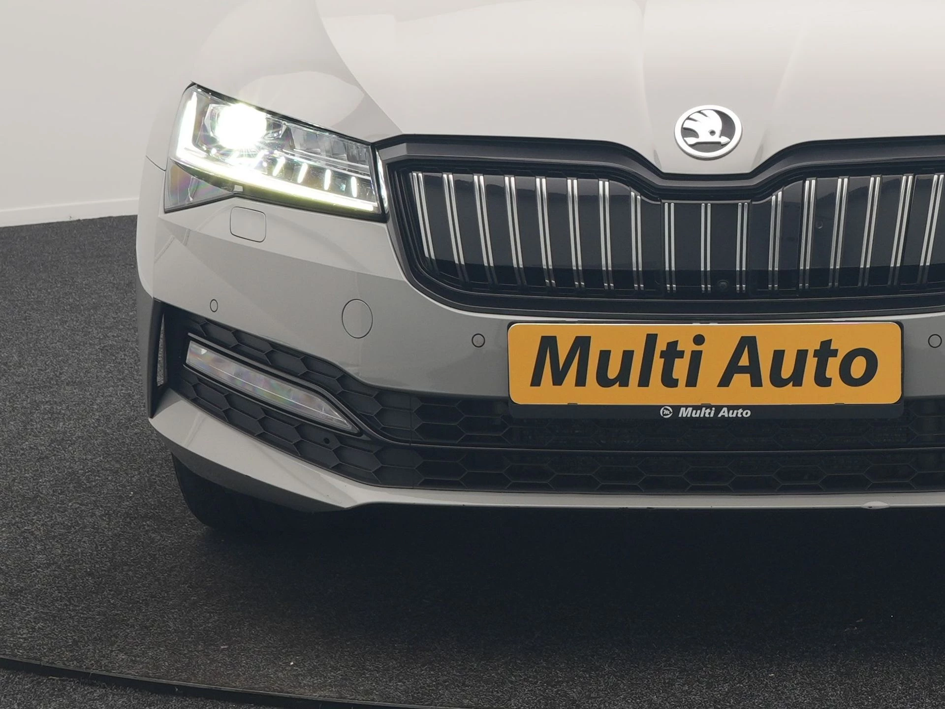 Hoofdafbeelding Škoda Superb