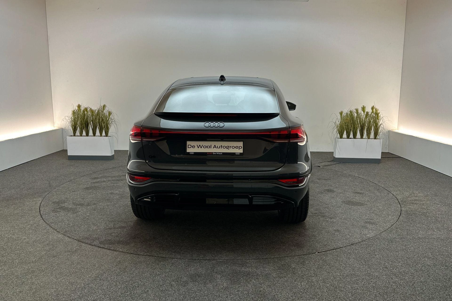 Hoofdafbeelding Audi Q6 e-tron