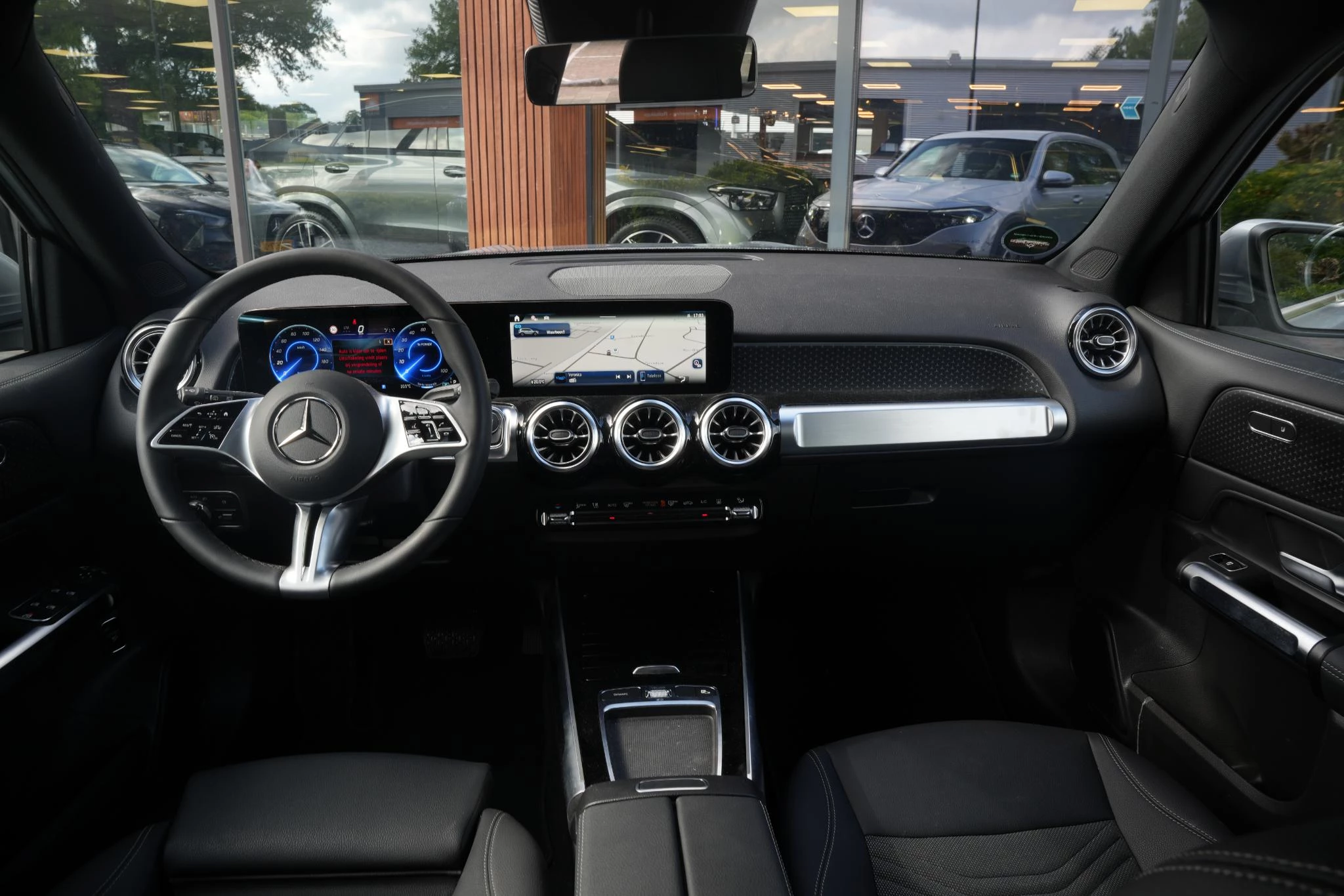 Hoofdafbeelding Mercedes-Benz EQB