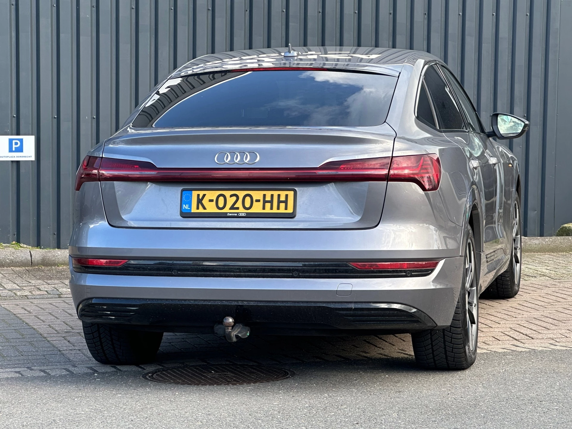 Hoofdafbeelding Audi e-tron