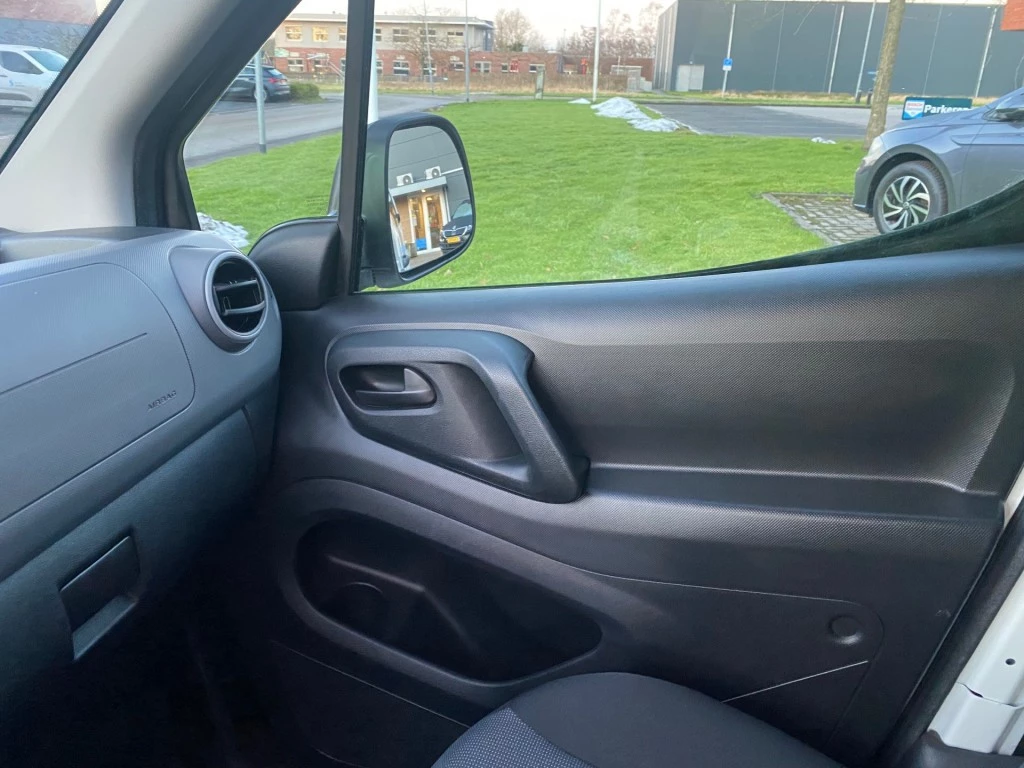 Hoofdafbeelding Peugeot Partner