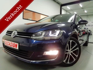 Volkswagen Golf 7 1.2 TSI LOUNGE Edition/ Bi-Xenon/ 17/ Navi