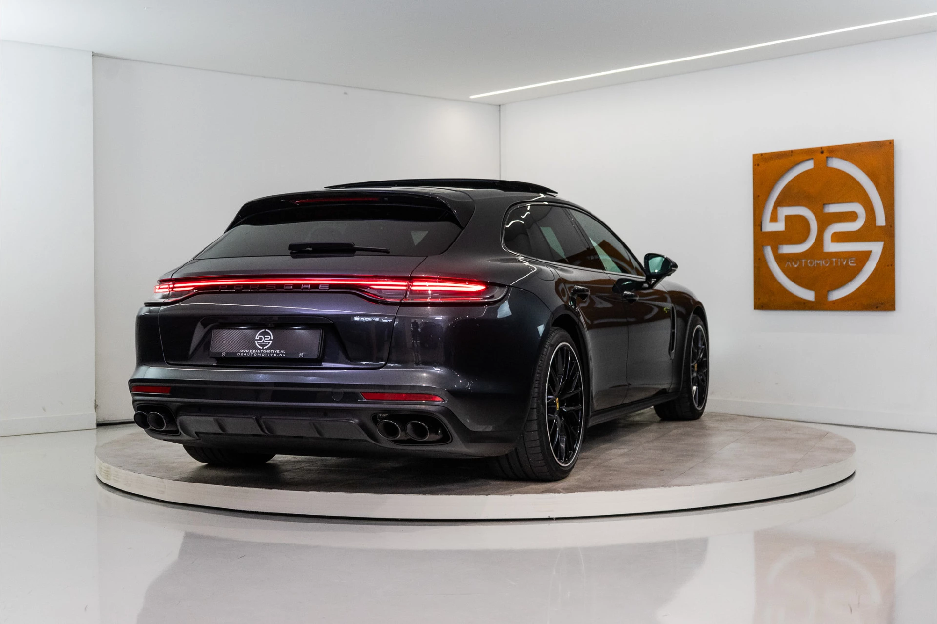 Hoofdafbeelding Porsche Panamera