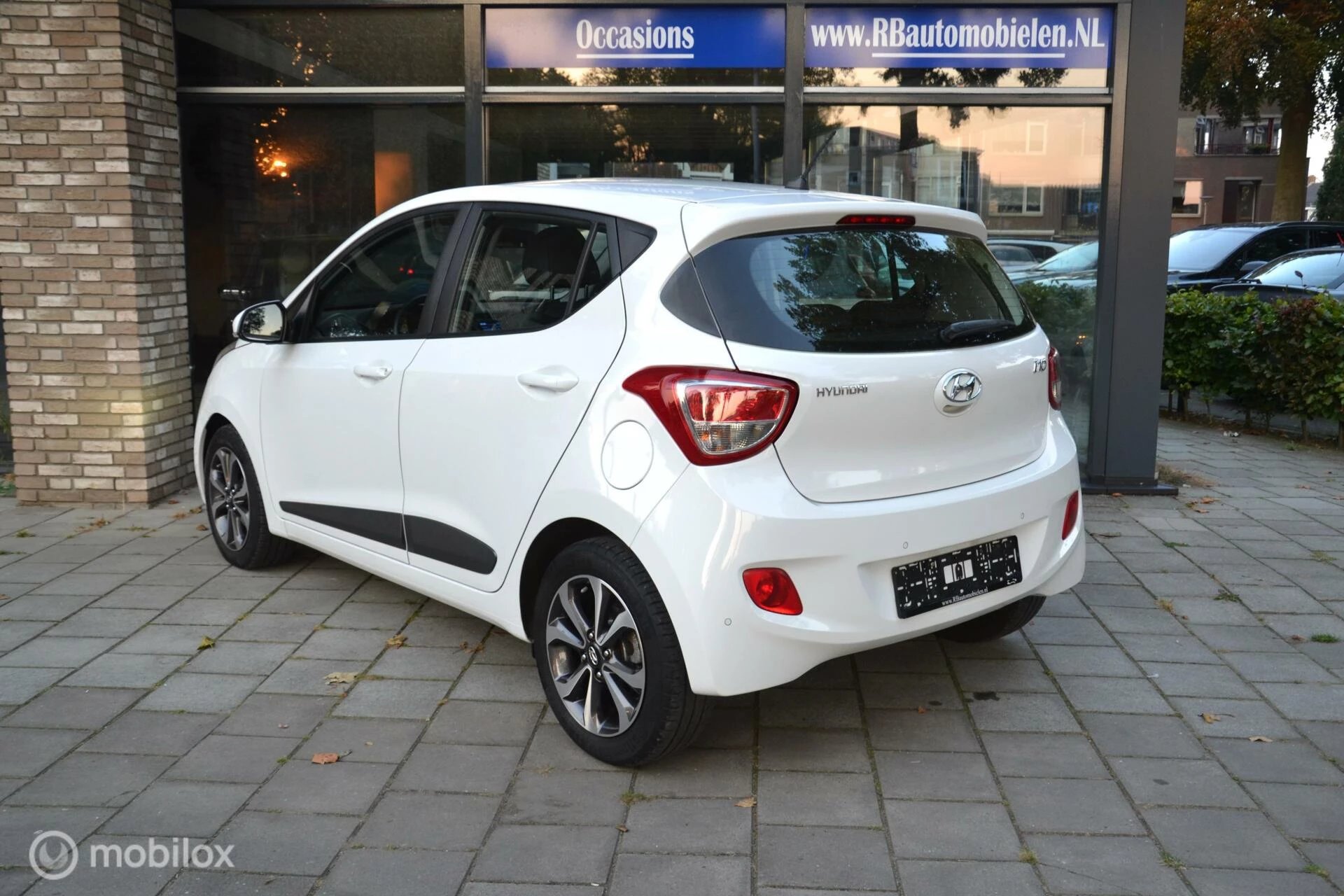 Hoofdafbeelding Hyundai i10