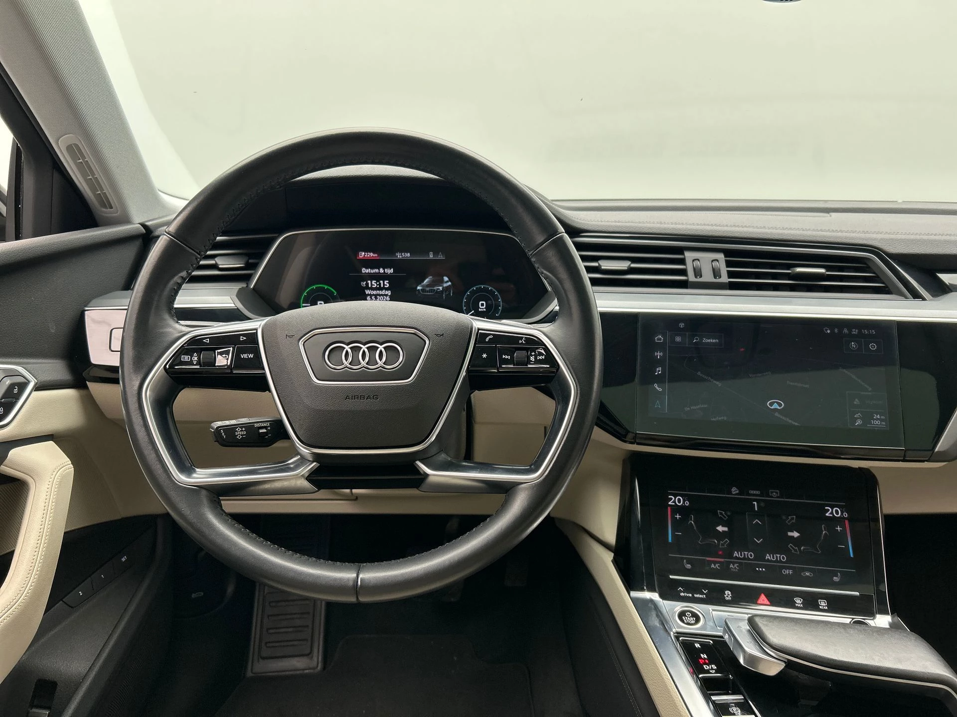 Hoofdafbeelding Audi e-tron