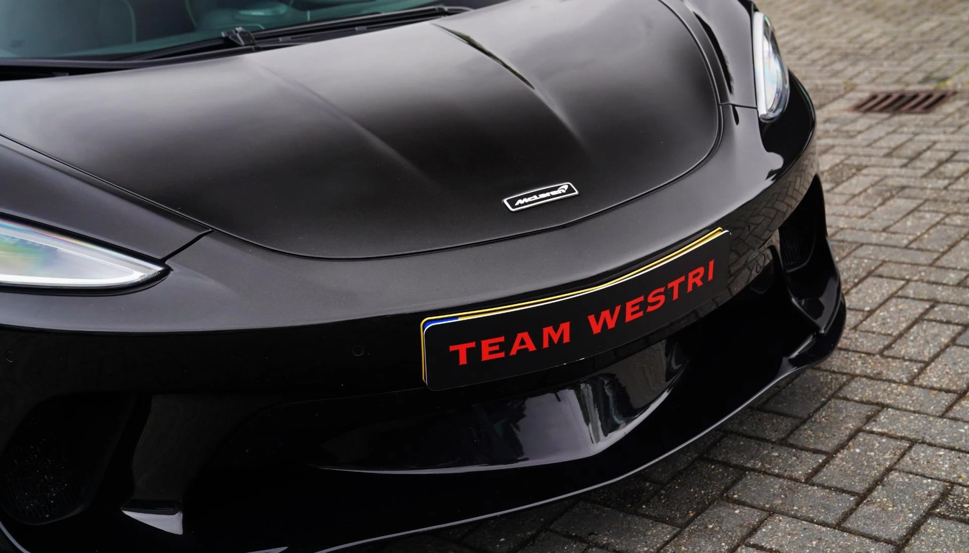 Hoofdafbeelding McLaren GT