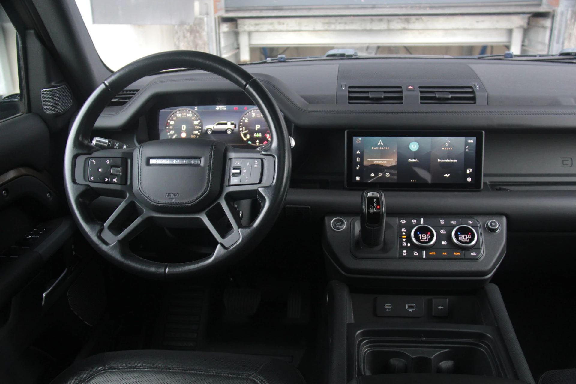 Hoofdafbeelding Land Rover Defender