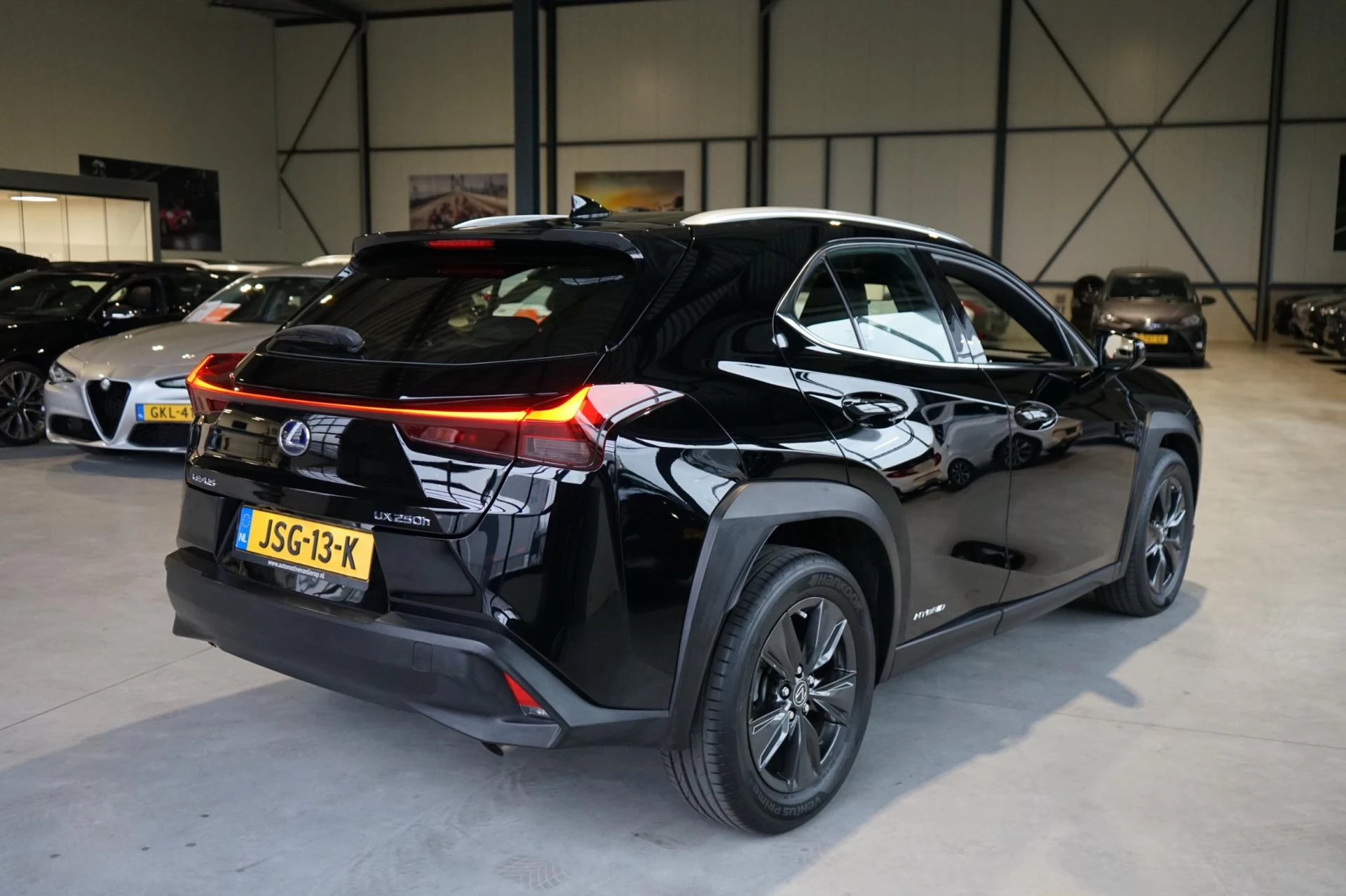 Hoofdafbeelding Lexus UX