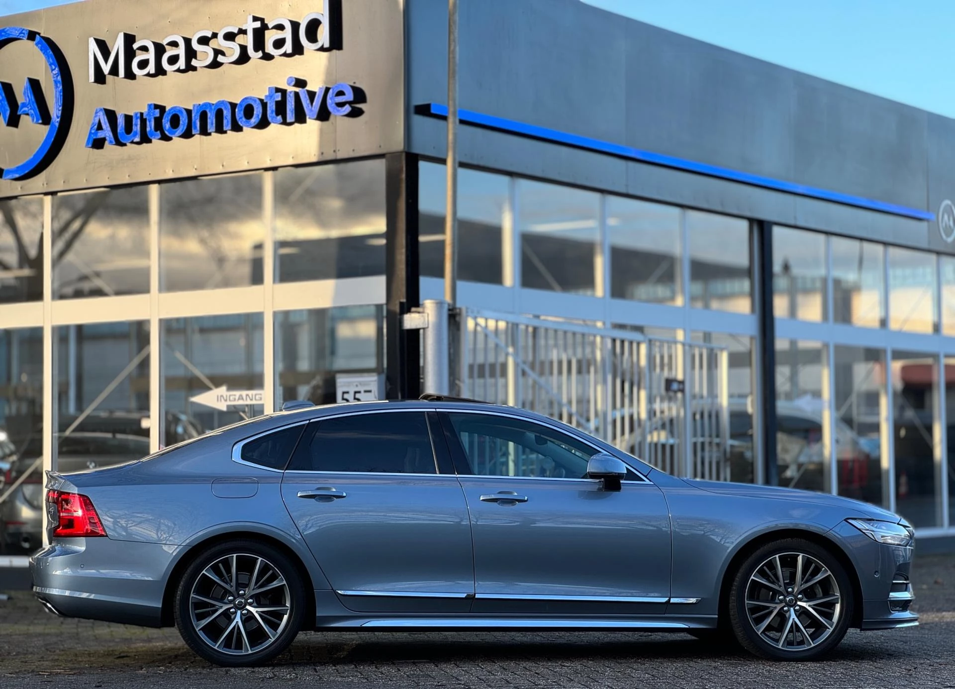 Hoofdafbeelding Volvo S90