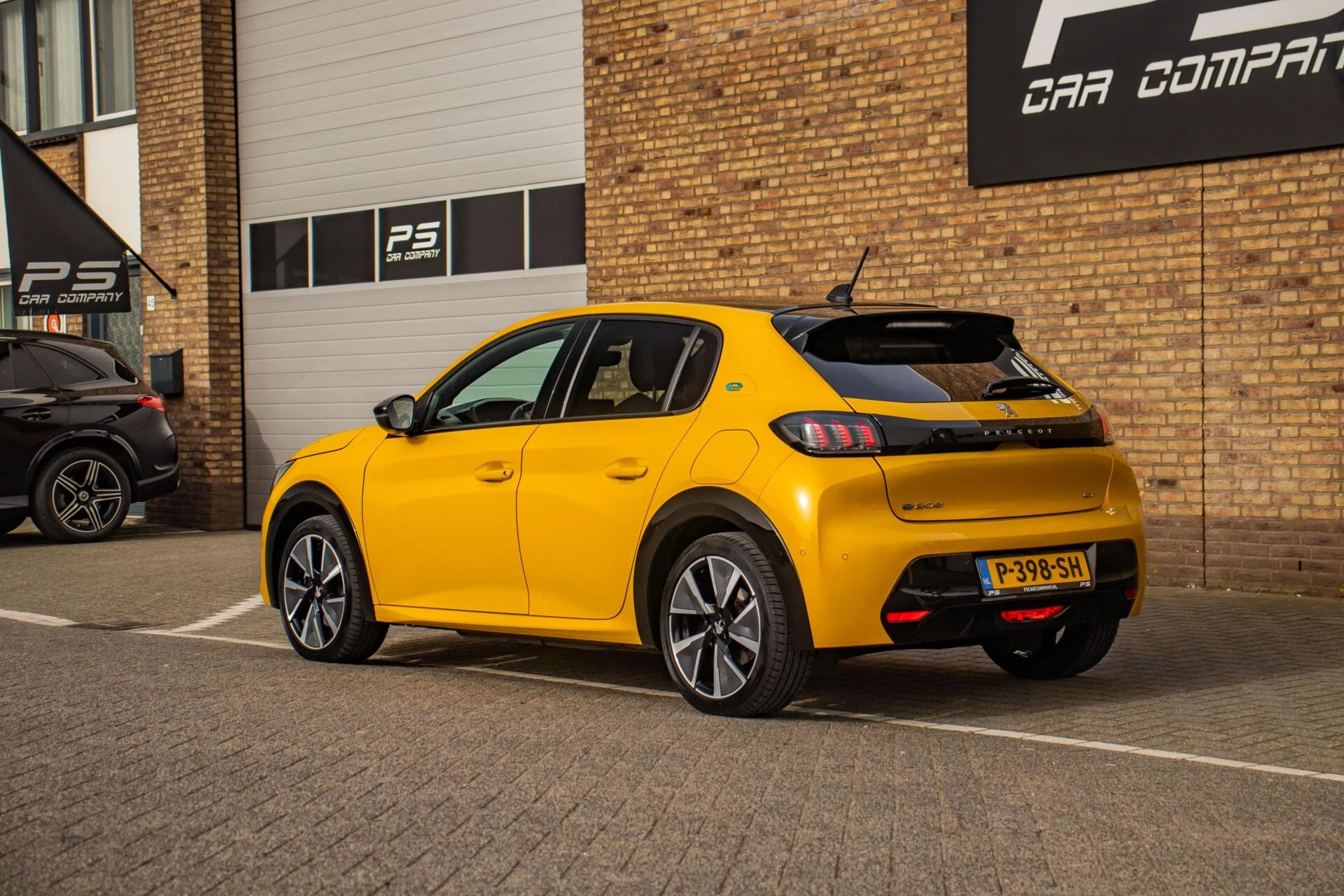 Hoofdafbeelding Peugeot e-208