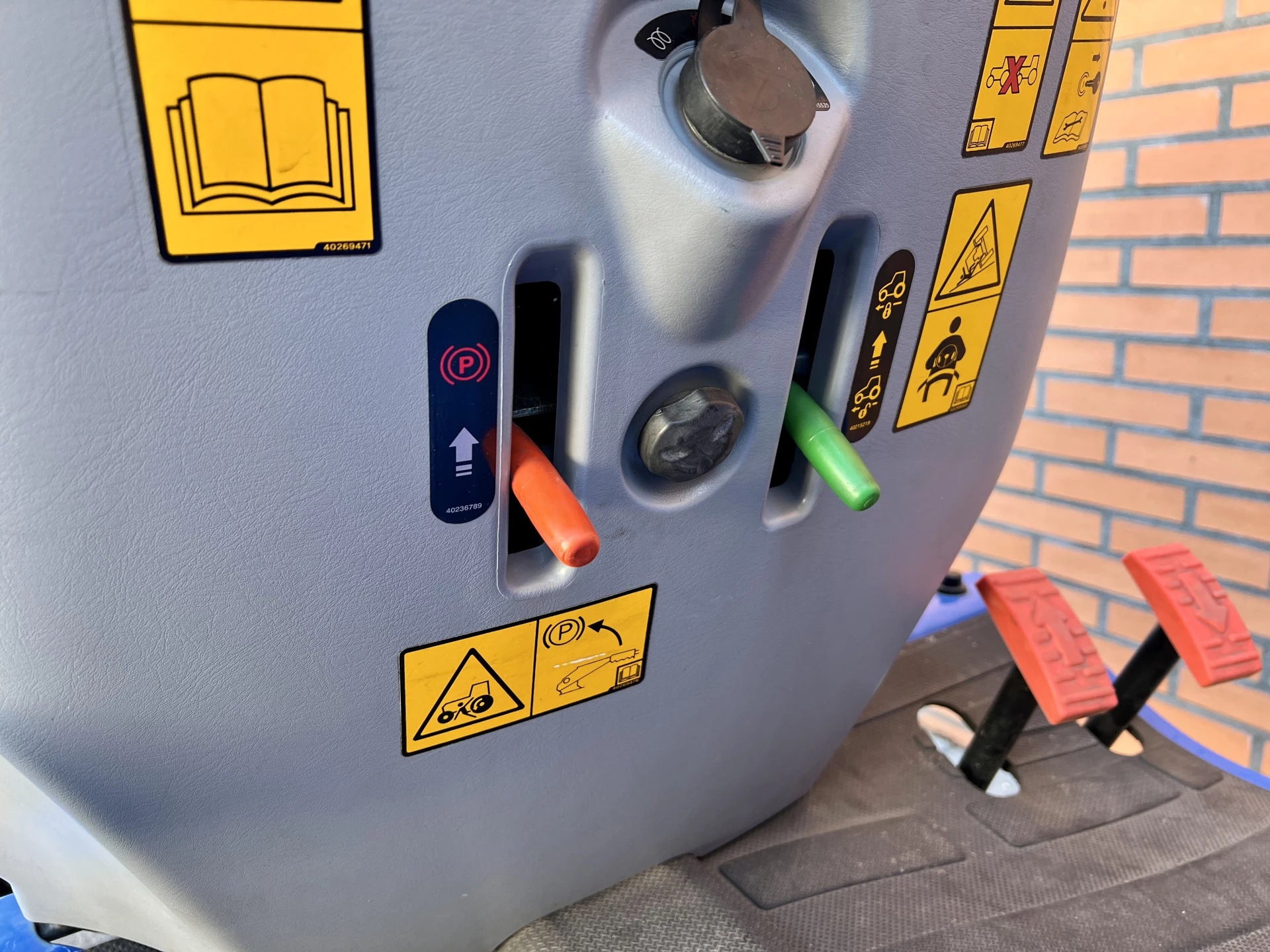 Hoofdafbeelding New Holland Boomer 25