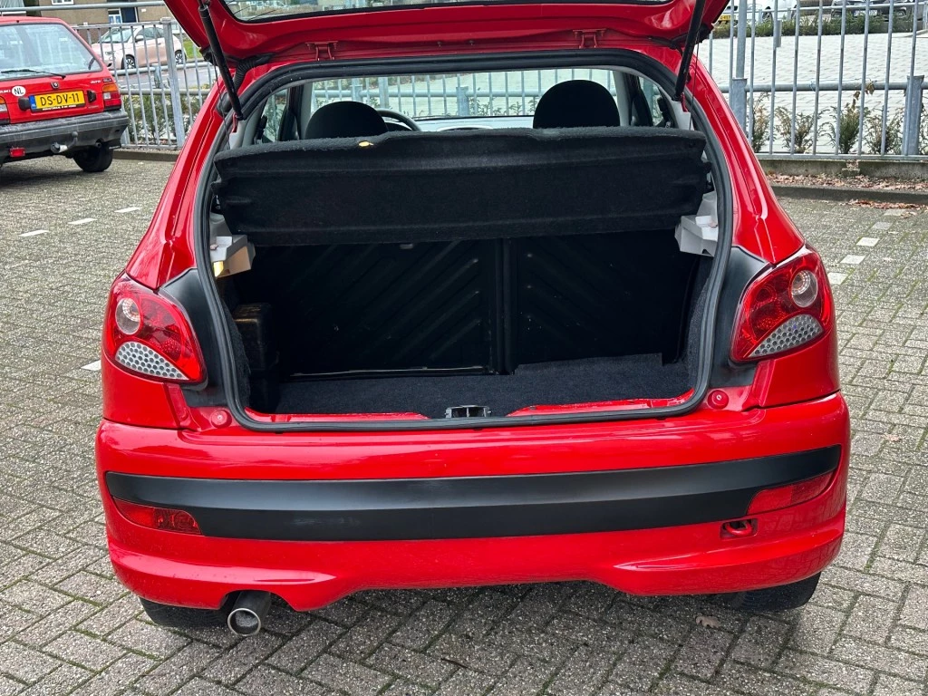 Hoofdafbeelding Peugeot 206