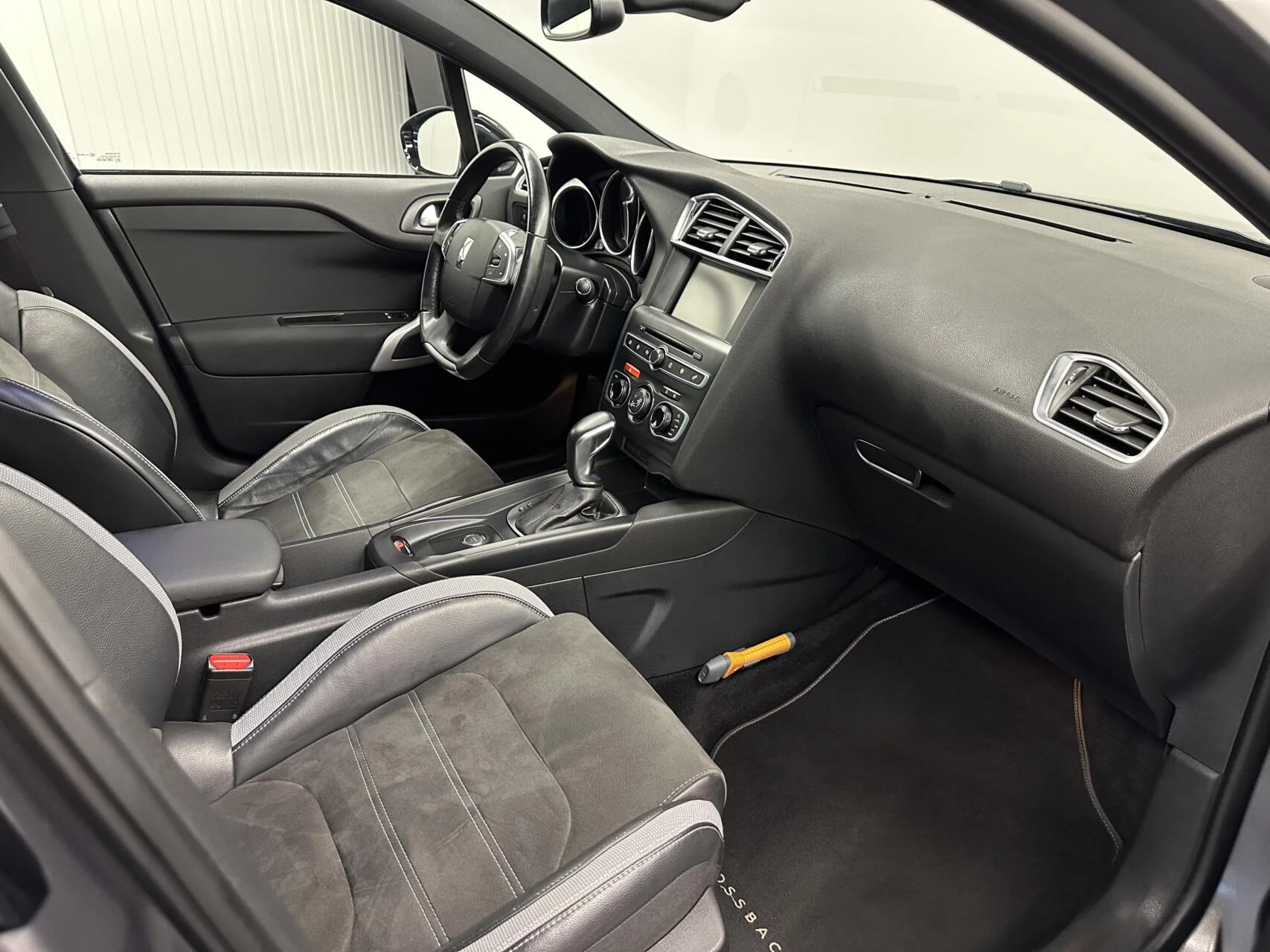 Hoofdafbeelding DS DS 4