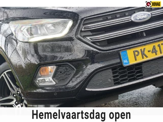 Ford Kuga 1.5 EcoBoost 150pk ST Line - Shadow Black - Winterpakket/Camera/19''