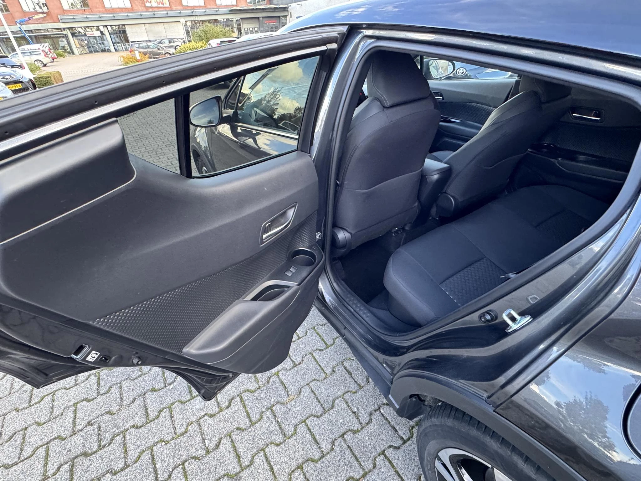 Hoofdafbeelding Toyota C-HR